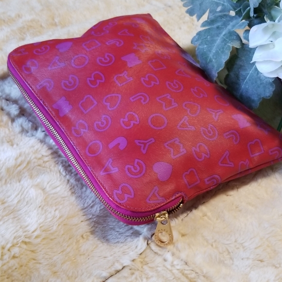 Marc Jacobs Monogram   Makeup Bag Cosmetic - Picture 6 of 6